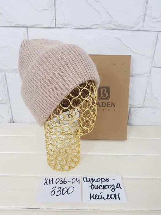 Продам шапки, шарф