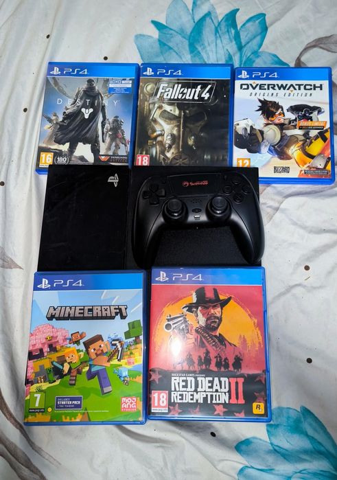 Vand PS4 PRO + 5 Jocuri