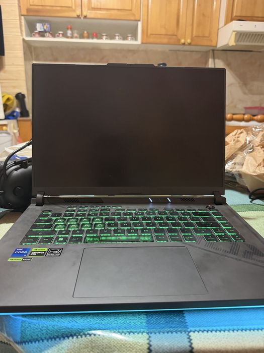 Продавам “Asus Rog  Strix G16”
