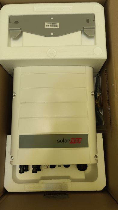 Invertor pentru sisteme fotovoltaice SolarEdge SE9K