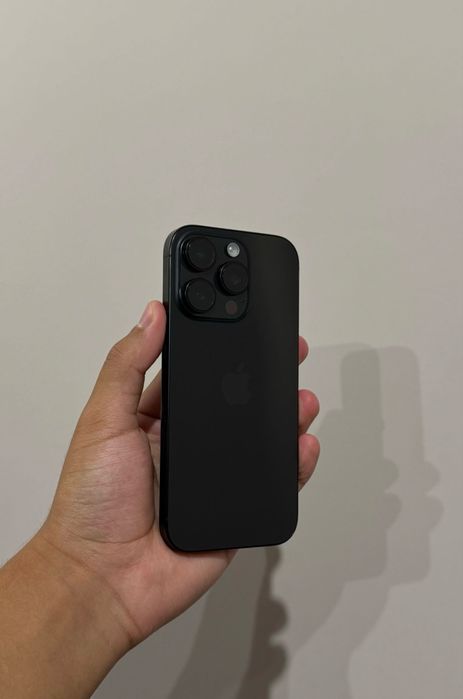 Iphone 16pro black