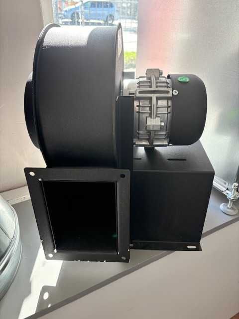 Вентилатори и вентилационна техника. Центробежен вентилатор за кухня