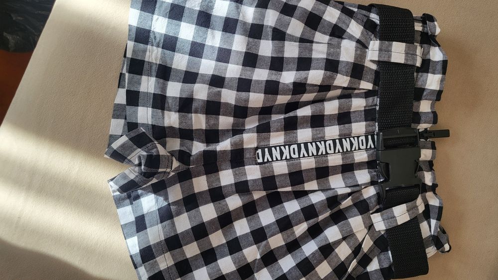 Пижами frozen,DKNY за 4 год