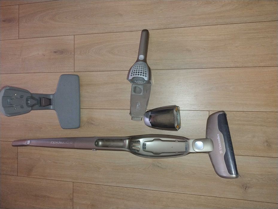 Безкабелна прахосмукачка Electrolux