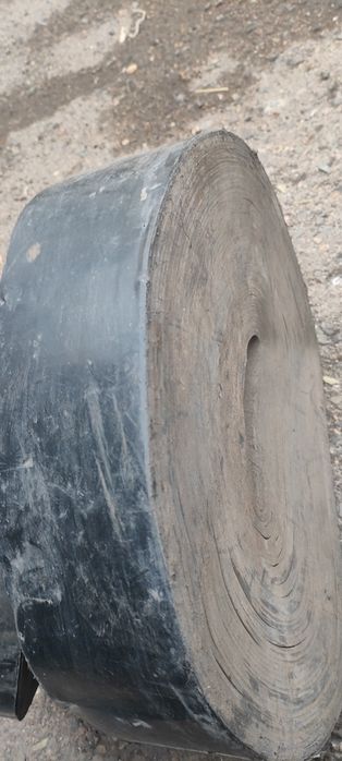 Липкая лента в рулоне