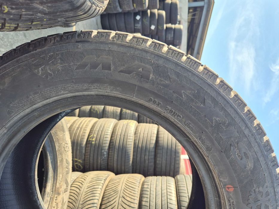 2 Anvelope VARA IARNA - 215/65/16C - MAXXIS - CA UNELE NOI - DOT 2021