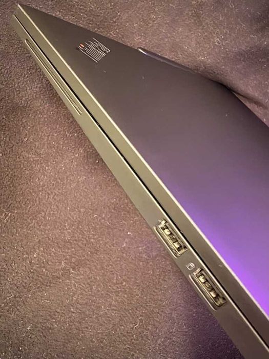 Lenovo ThinkPad T14s 5th Gen. 14"FHD+ ТЪЧ IPS, cpu Ultra 5, Ram 16 Gb, 256Gb SSD NVMe, Гаранция до X. 2026г.