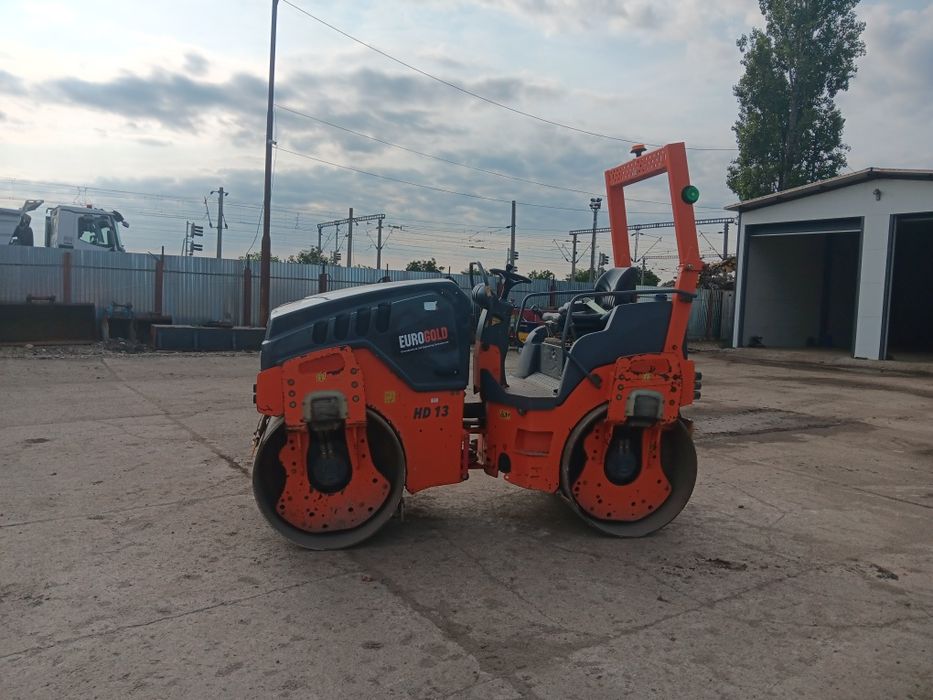 Vând cilindru compactor HAMM HD 13 VV