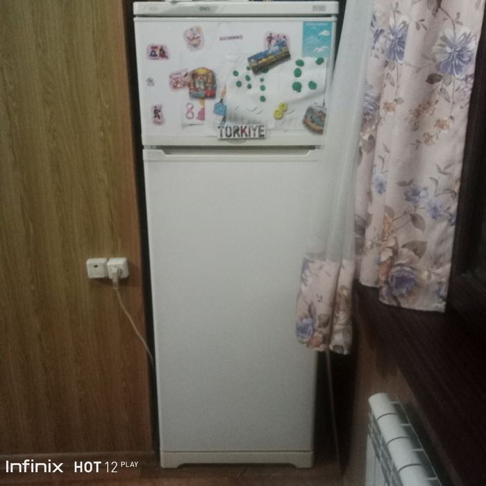 Двухкамерный холодильник