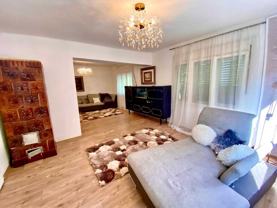 Casa cu farmec boem de vanzare in Moneasa