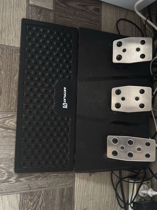 Продам игровой руль