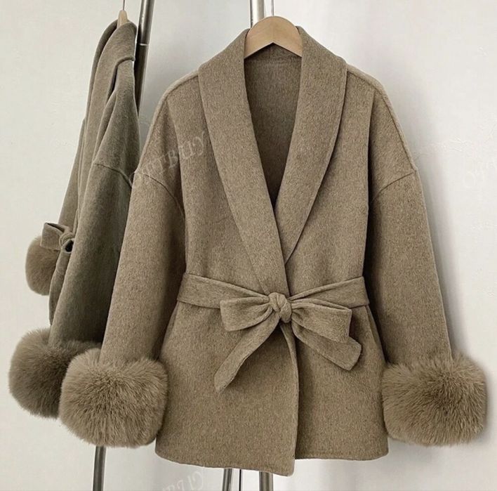 Палто с Пух  в цвят Каки размер S