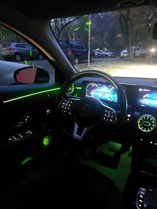 Продам машину мерседес А200