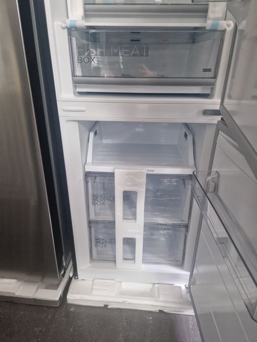 Хладилник с фризер Midea A++ No Frost Чисто Ново