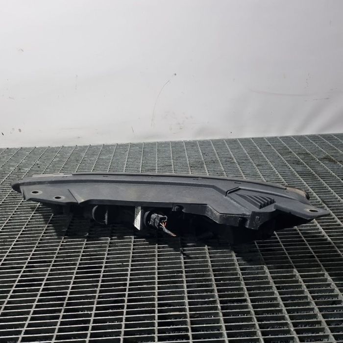 Far Dreapta Hyundai Kona I 2017 - 2020 SUV 4 Usi (1413) LED SEMNALIZARE + POZITIE