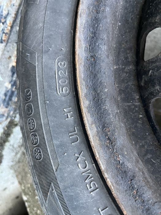 Всесезони гуми Hankook с джанти 14