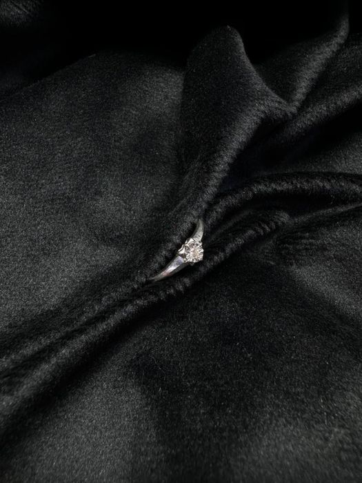 Бриллиантовое  белок кольцо/Ortalyq