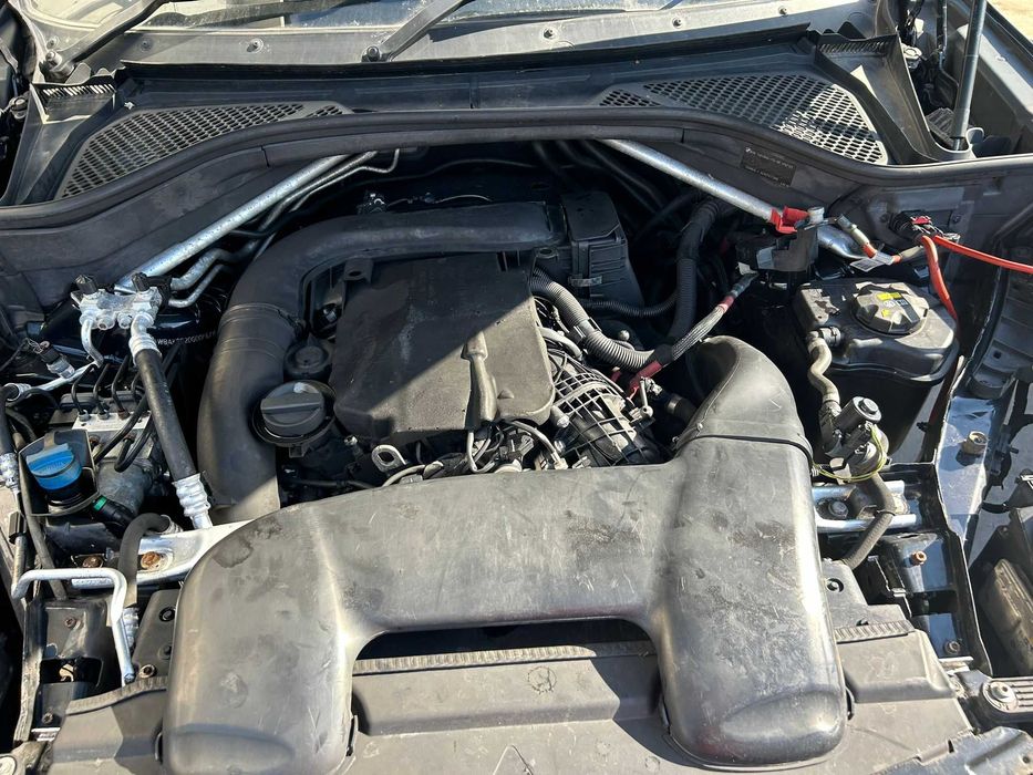 Dezmembrez bmw x5 f15 4.0d n57/m-pack/stop f15/usa f15/bara f15/far