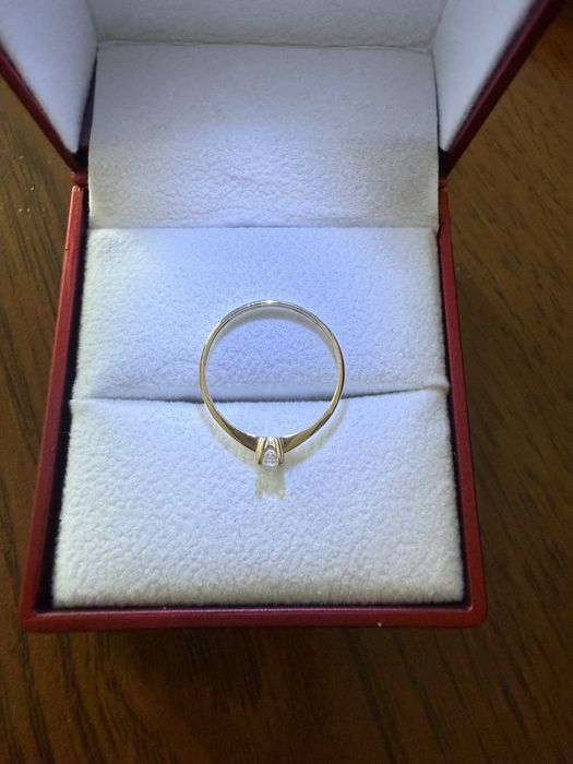 Продам кольцо золотое