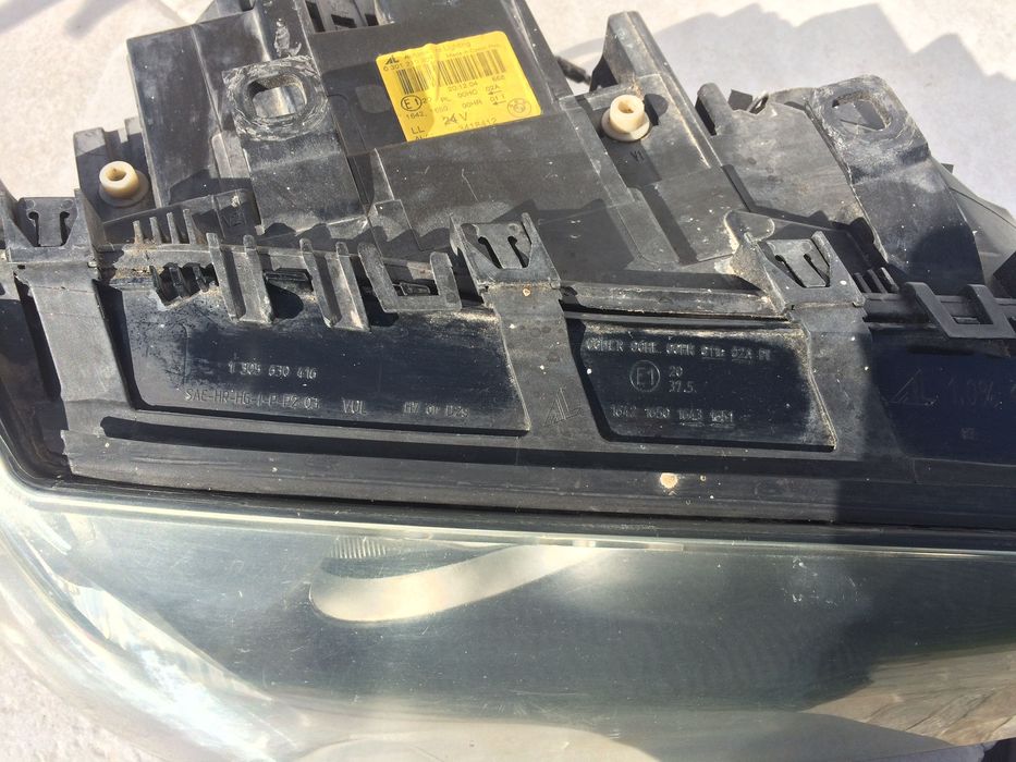 Фар десен за БМВ е83 Х3