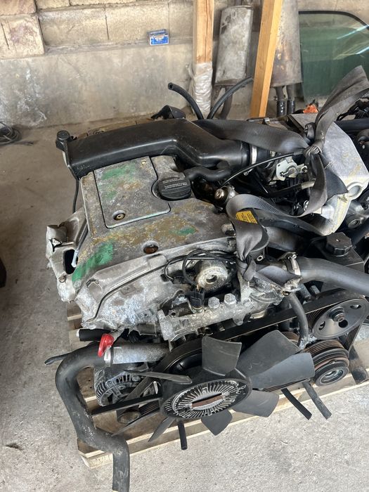 Мерседес m111 2.2  двигатель