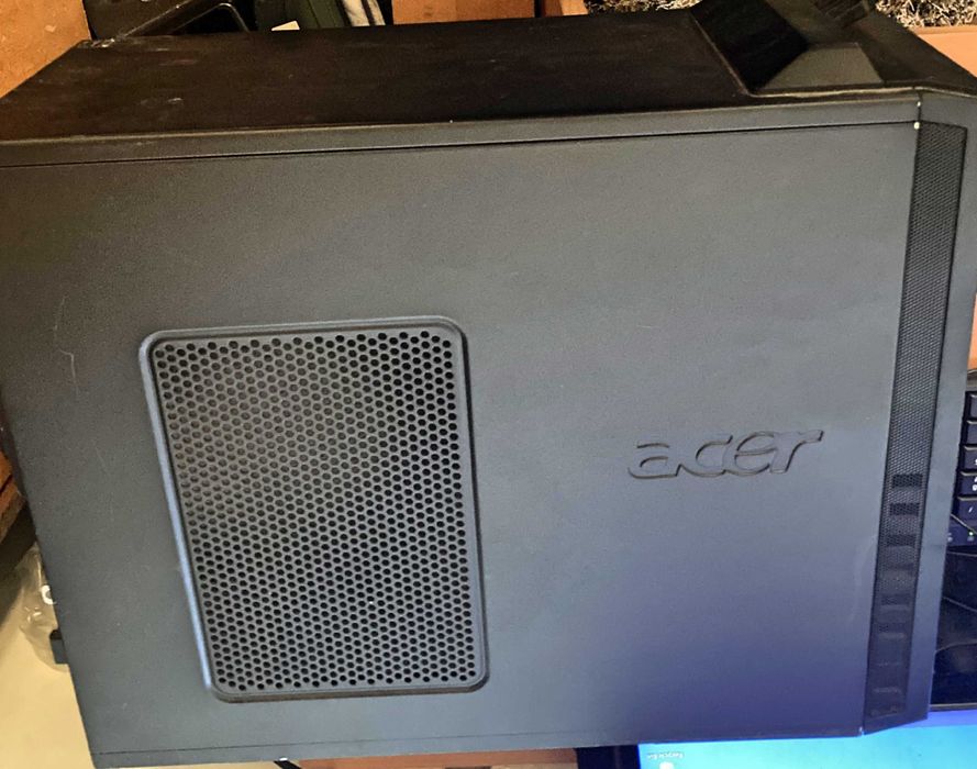 Настолен компютър Acer VERITON M670G