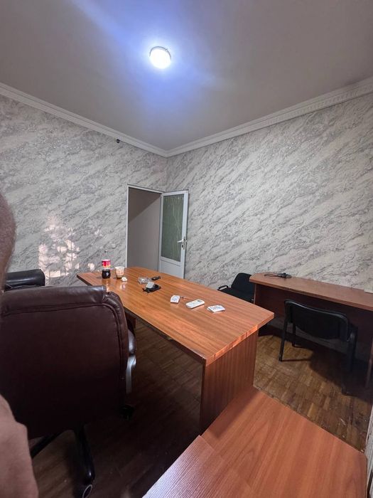 Продажа 2/1/4 на Юнусабад-12 [70м²] первая линия для бизнеса