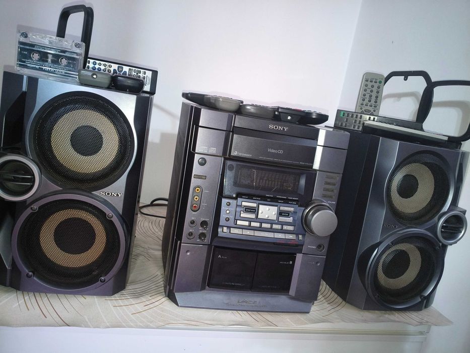 Combine audio sistem
