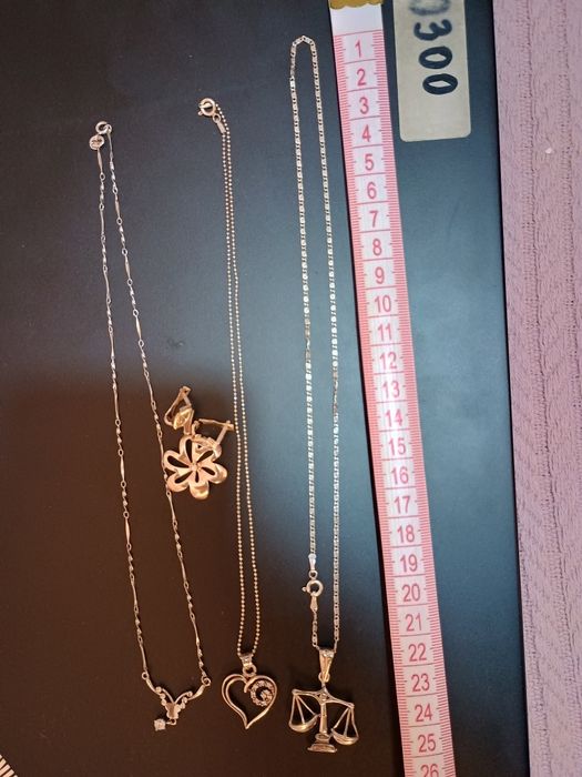 Сребърни колиета, висулка и обеци