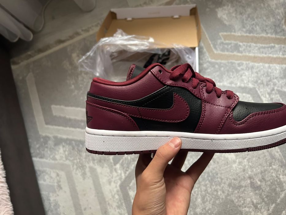 Nike dunk бордовый цвет