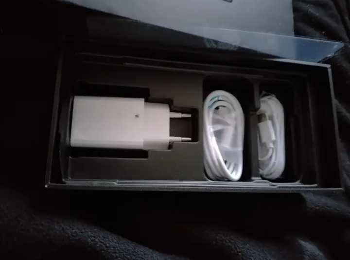 Чисто нов Смартфон 12GB RAM, 512GB, 5G