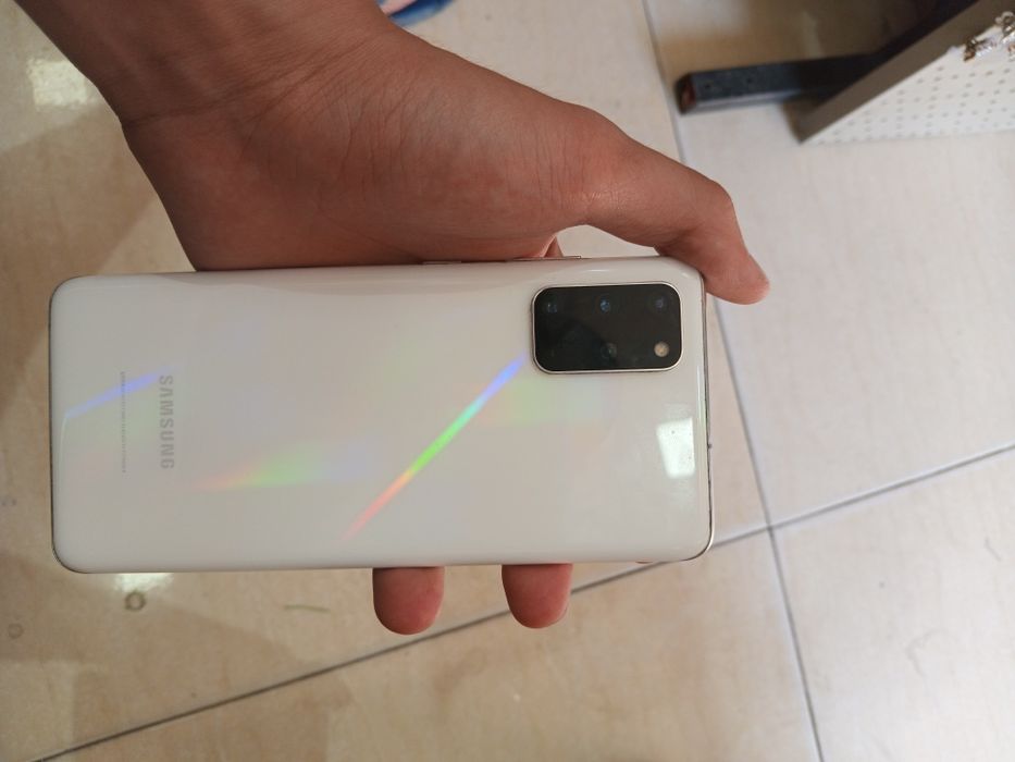 Samsung s20+ 5g srochni sotiladi