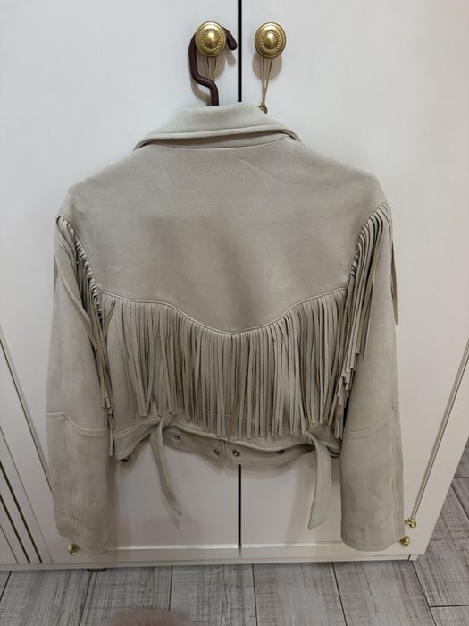 Бежево яке от bershka