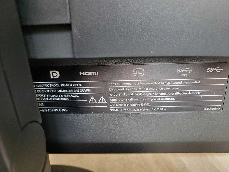 Монитор EIZO FlexScan 23.8" EV2460 на 819 работни часа