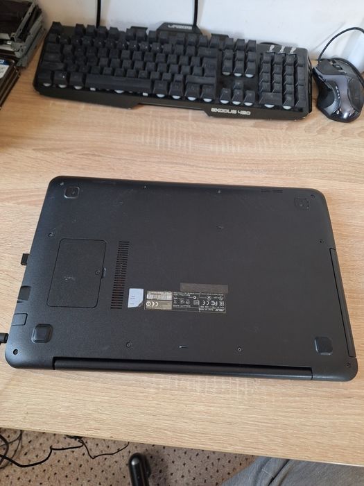 Laptop Asus X555UJ , i5 6200U, 4GB , ssd 256 GB, GeForce 920M 2Gb
