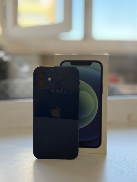 Продам iphone(айфон) 12 в отличном состояние