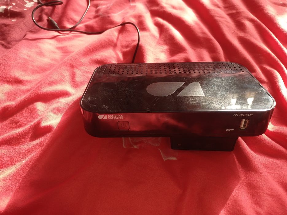 Спутниковый ресивер GS
