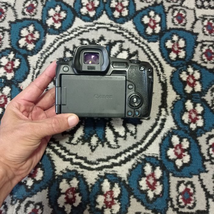 Canon R Body sotiladi