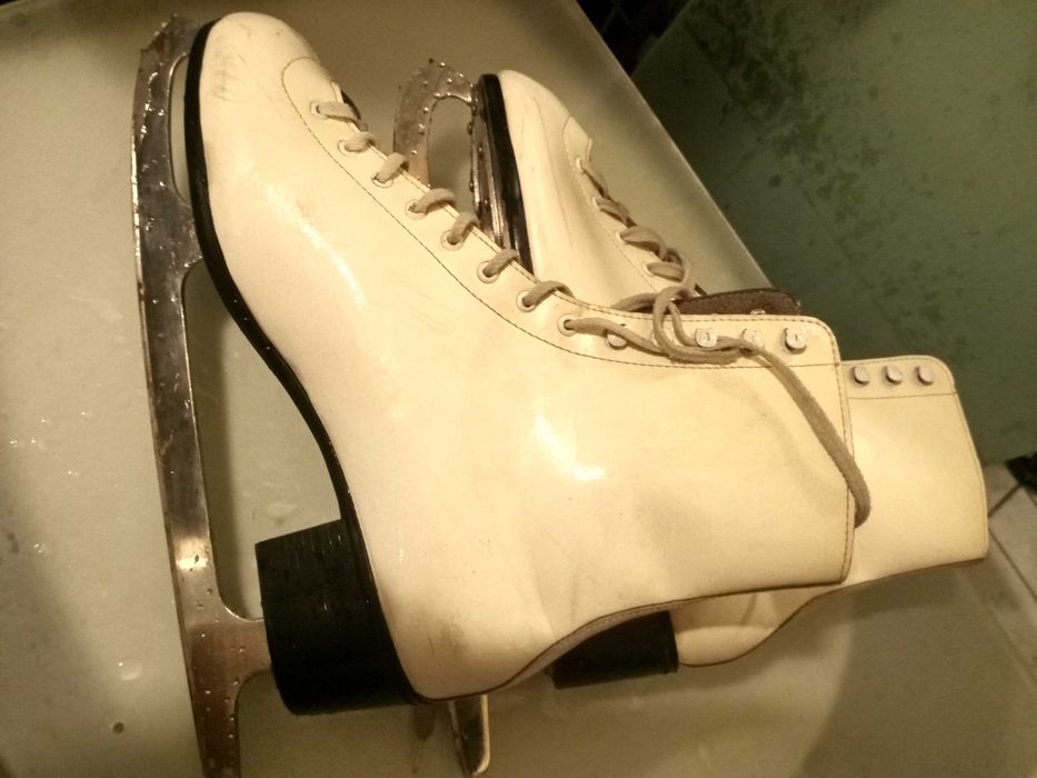 Oргинални кожени кънки за лед N 41