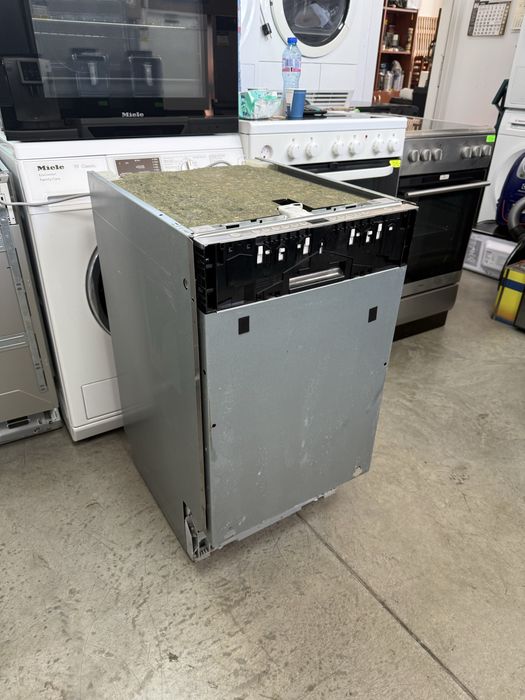 Съдомиялна машина за Пълно вграждане  Siemens 45/см