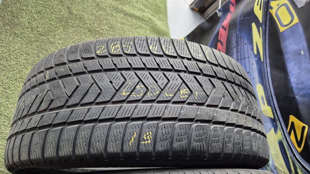 285 40 21 Pirelli m+s