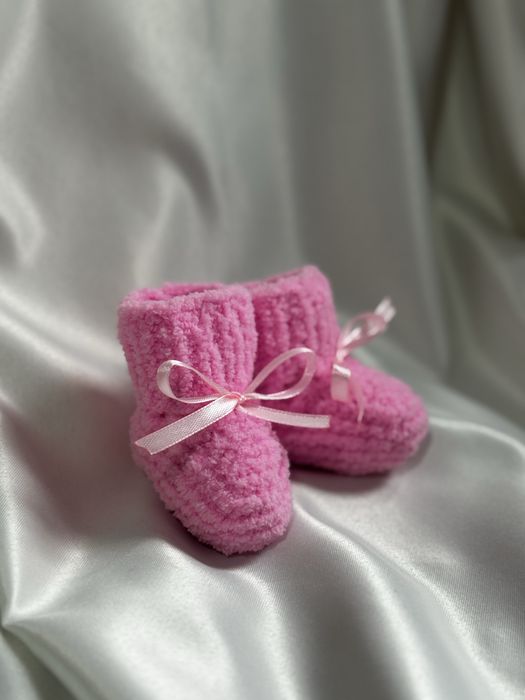 Детские вязаные пинетки