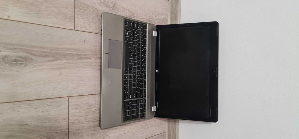 laptop        HP
