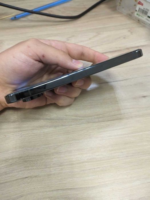 Google Pixel 9 Pro 256GB Obsidian (Батарея 100%, 9 циклов)