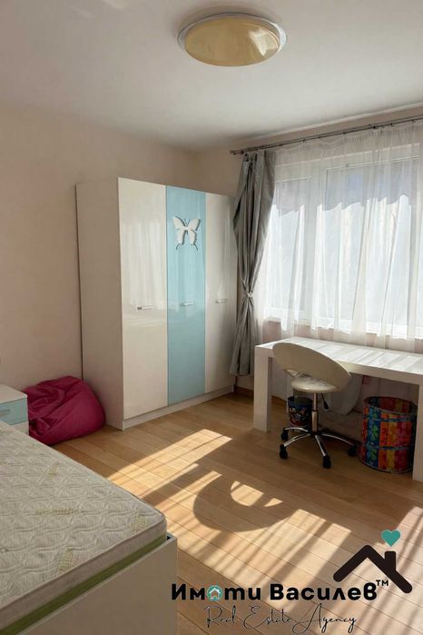 Дава се под наем Тристаен апартамент в София, Център - 85 кв.м за 797.64 € - Снимка #5