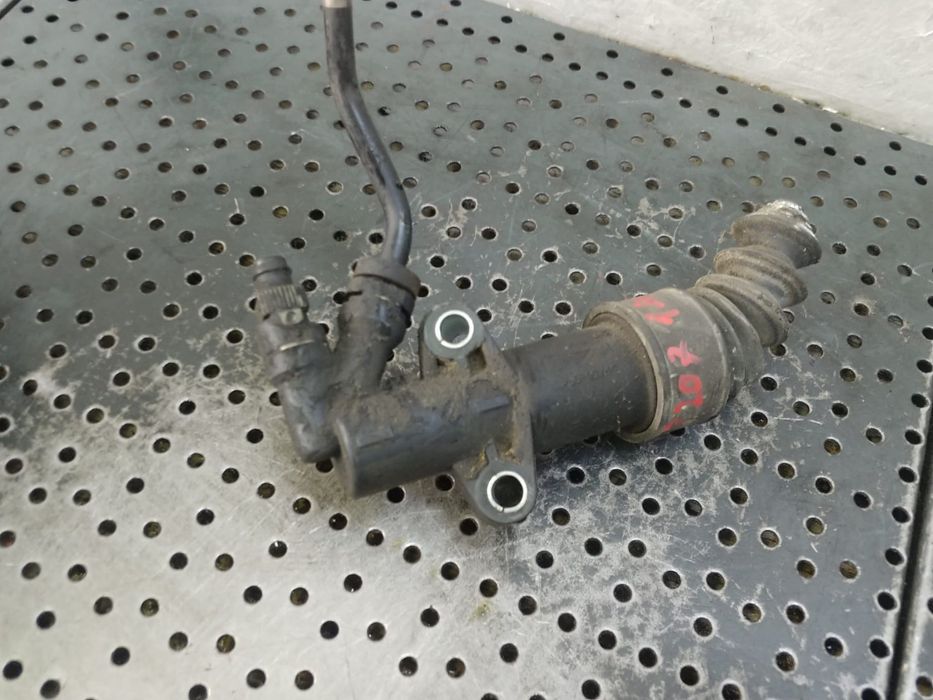 pompa ambreiaj 1.4 b kfu peugeot  207