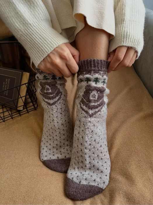 Шерстяные носки вязанные