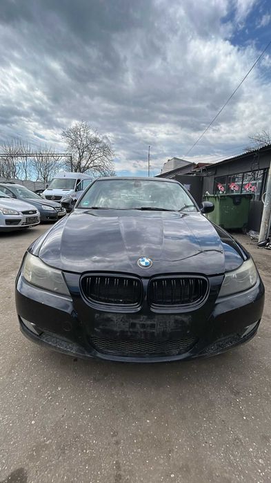 Dezmembrez Bmw E91 facelift an 2011 motor N47d20c