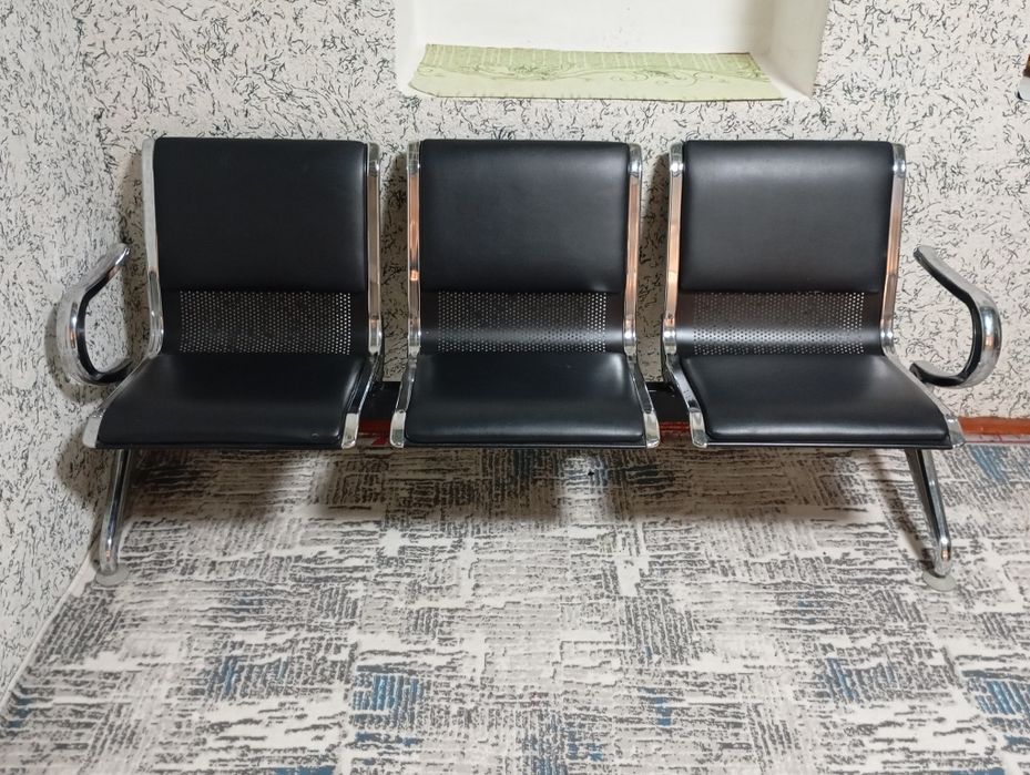 Kreslo ofesniy sifati aʼlo darajada rangi qora kojinniy rassiya maxsul