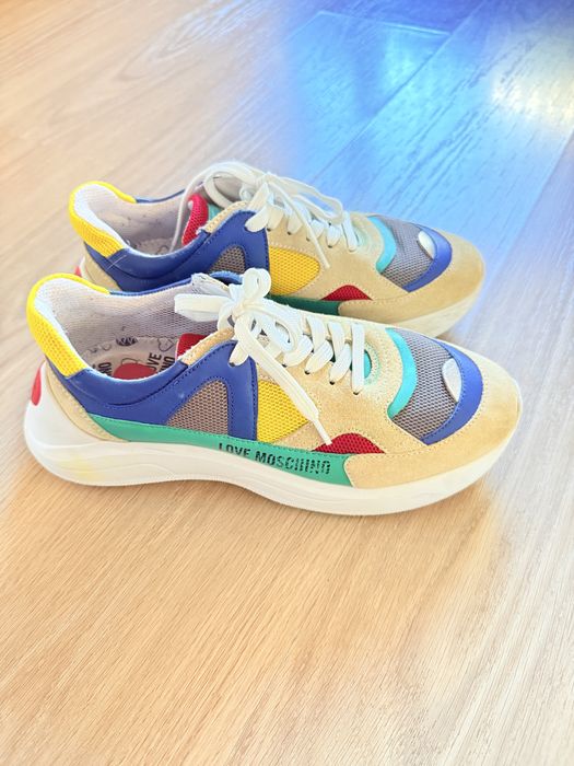 Love moshino сникърси
